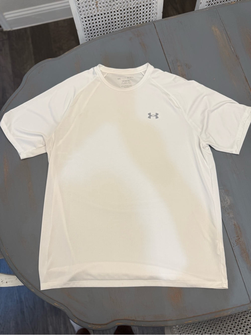 Under Armour Men’s White Performance XL T-Shirt